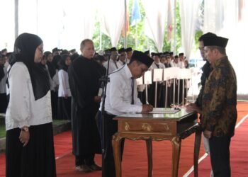 Ft : Ini proses pelantikan PPS Kabupaten Jombang siang kemarin. (ale)