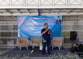 SMK Dwija Bhakti 2 sinergi dengan Disnaker Jombang gelar Job Fair, Talk Show, Pameran Industri, Pameran Kewirausahaan