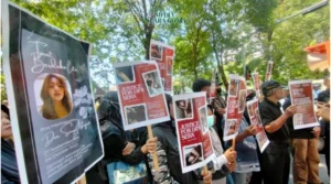 Gaes !!! Massa Surabaya Protes Putusan Bebas Ronald Tannur