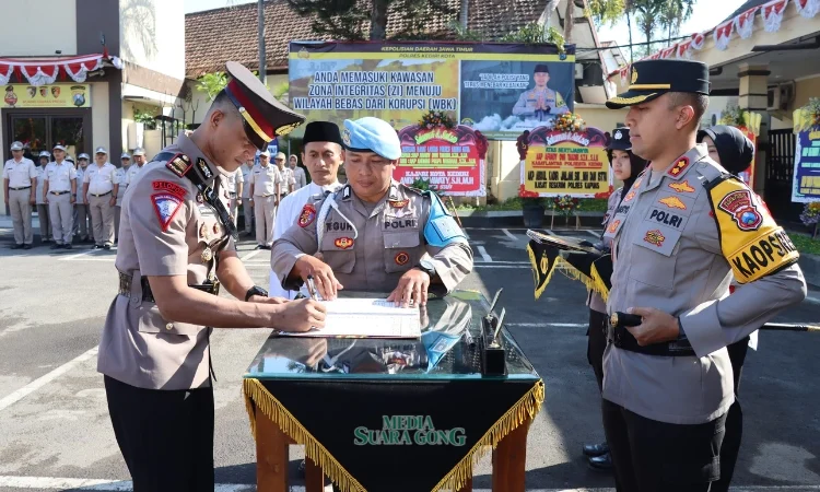 Kapolres Kediri Kota Pimpin Sertijab Pejabat Utama dan Kapolsek (Media Suaragong)