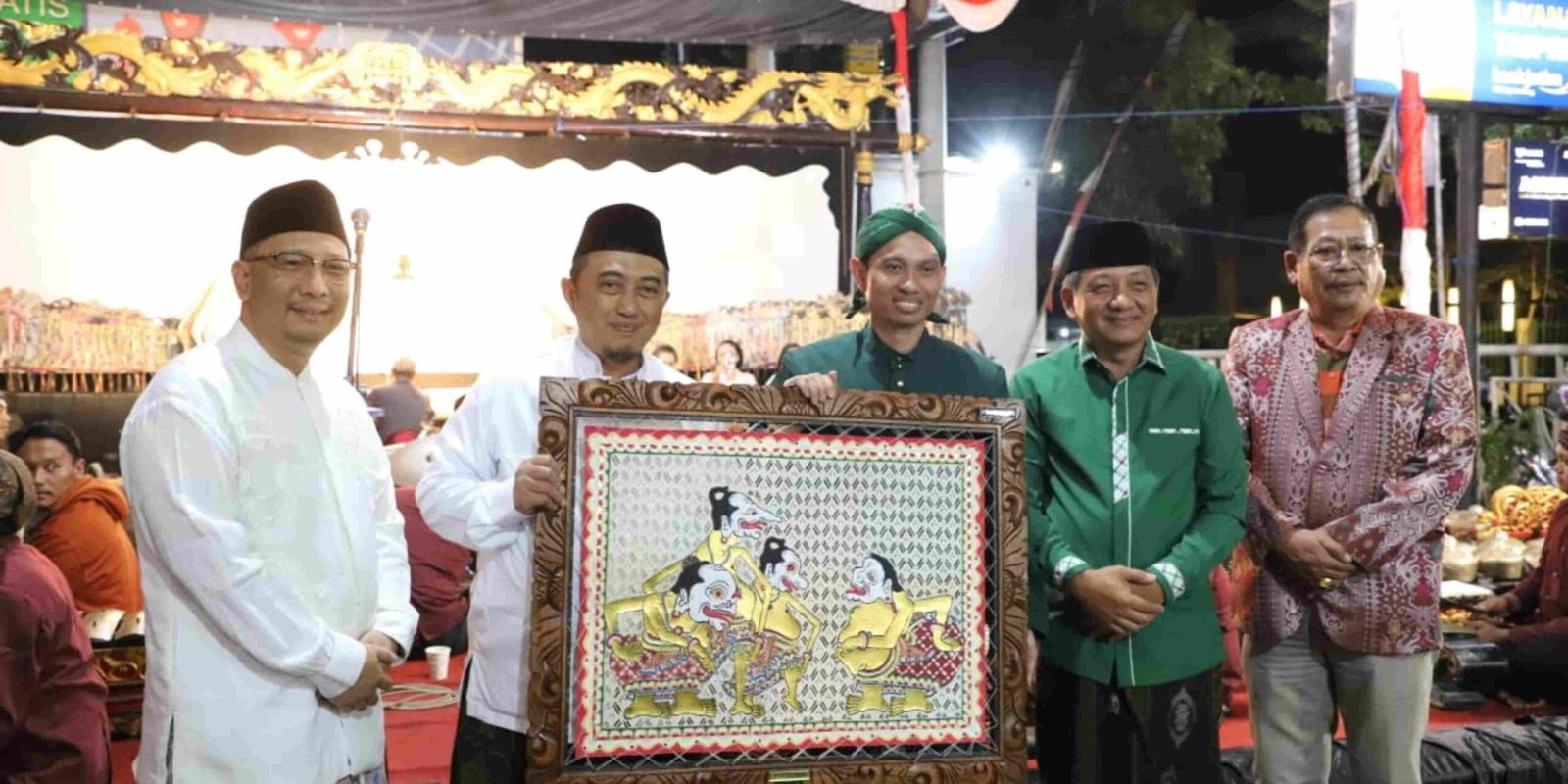 Rayakan Momen HUT RI, Bank Jatim Gelar Wayang dan Ngopi Bareng/sc : Ale