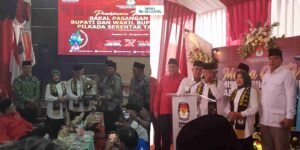 Gaes !!! KPU Kab Malang Terima Pendaftaran Sanusi – Lathifah