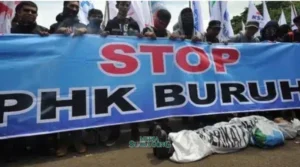 Gaes !!! Lonjakan PHK di Indonesia: Implikasi dan Kebijakan