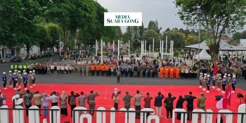 Gaes !!! Disambut Meriah, Kirab Pataka 2024 Jer Basuki Mawa Beya Tiba Di Lumajang