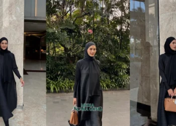 Paula Verhoeven mantap berhijab usai dirinya menjalani ibadah umrah beberapa waktu lalu. Diakui Paula bahwa dirinya merasa nyaman