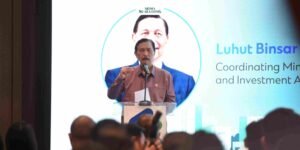 Gaes !!! Menko Luhut: Potensi Besar Indonesia Adalah Tenaga Surya