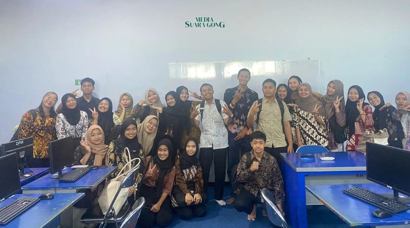 Euforia Hari Batik Nasional (Media Suaragong)