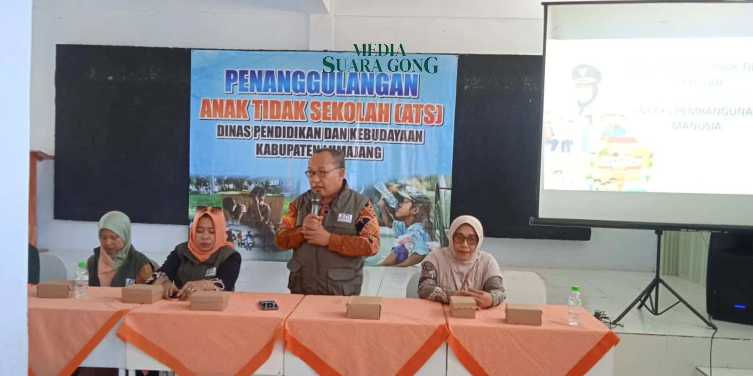 Dindikbud Lumajang Tegaskan Pentingnya Peran Masyarakat dalam Mengatasi Anak Tidak Sekolah (ATS)