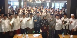 Gaes !!! Dukungan Guru Madrasah Diniyah Perkuat Langkah Risma-Gus Hans di Pilgub Jatim 2024