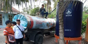 Gaes !!! Pemkab Banyuwangi Distribusikan Air Bersih untuk Antisipasi Kekeringan
