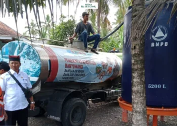 Pemkab Banyuwangi Distribusikan Air Bersih ke daerah di kecamatan yang terdampak