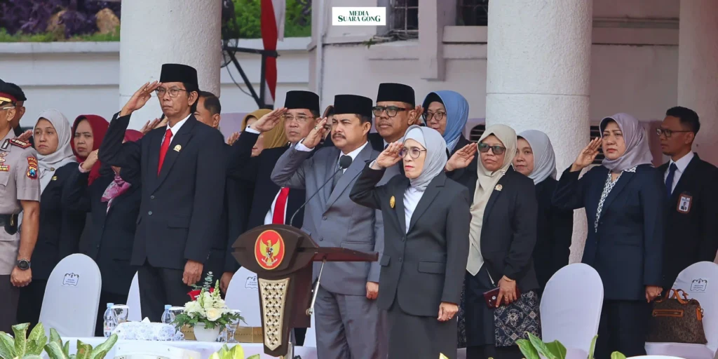 (PJs) Wali Kota Surabaya, Restu Novi Widiani, menegaskan bahwa Pemkot Surabaya berupaya keras mempersiapkan infrastruktur kota yang akan digunakan untuk menyambut peran strategis Jatim Sebagai Gerbang IKN ini.