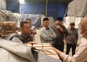 KPU Pasuruan sedang merancang skema. Dimana melibatkan warga dari luar Kabupaten Pasuruan unutk pelipatan surat suara secara independen.