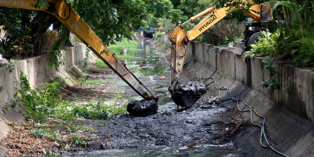 Gaes !!! Pemkot Surabaya Antisipasikan Genangan Menjelang Musim Hujan