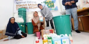 Gaes !!! PJs Wali Kota Surabaya Apresiasi Inovasi Kampung Tematik di Kecamatan Tandes