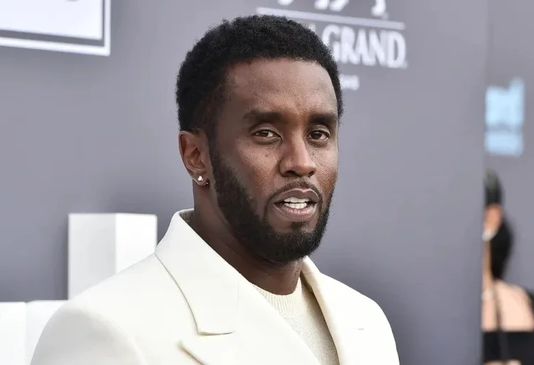 Tim hukum Sean 'Diddy' Combs atau P Diddy terus berupaya membebaskan kliennya dari tahanan sebelum persidangan dimulai.