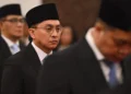 Yovie Widianto secara resmi diangkat sebagai Staf Khusus Presiden Bidang Ekonomi Kreatif dalam acara pelantikan di Istana Negara, Jakarta.