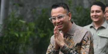  Raffi Ahmad dan Gus Miftah kini resmi menjabat sebagai Utusan Khusus Presiden di bawah kepemimpinan Presiden Prabowo Subianto.