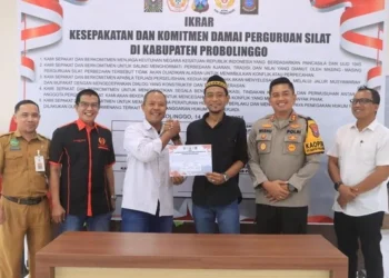 Dua perguruan pencak silat terkemuka di Kabupaten Probolinggo, yaitu PSHT dan PSHW, telah mencapai kesepakatan untuk berdamai.