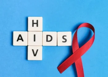 (Kemenkes RI mengajak seluruh lapisan masyarakat untuk berperan aktif dalam upaya mengeliminasi HIV/AIDS di Indonesia.