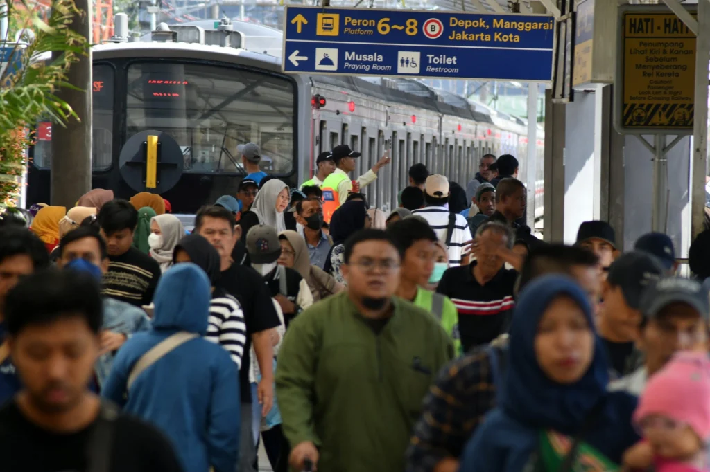 Gaes !!! Standar Hidup Layak di Indonesia 2024 Naik Jadi Rp1,02 Juta per Bulan