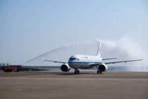 Gaes !!! Pesawat jet C919 Asal China Sukses Terbang Perdana di Makau