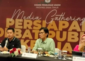 (KPU) Jawa Timur akan menyelenggarakan debat kedua Pilgub Jatim 2024 di Grand City Surabaya pada malam hari ini, 3 November 2024.