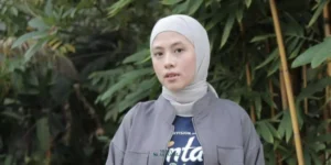 Gaes !!! Perjalanan Spiritual Adhisty Zara Mengenakan Hijab yang Menginspirasi
