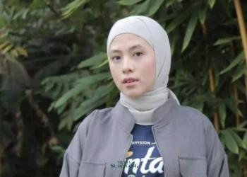 Adhisty Zara menceritakan bagaimana ia mulai mengenakan hijab untuk mendalami karakter dalam film terbarunya, Cinta Dalam Ikhlas