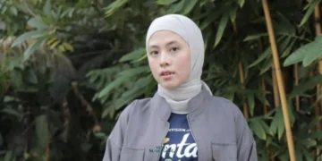 Adhisty Zara menceritakan bagaimana ia mulai mengenakan hijab untuk mendalami karakter dalam film terbarunya, Cinta Dalam Ikhlas