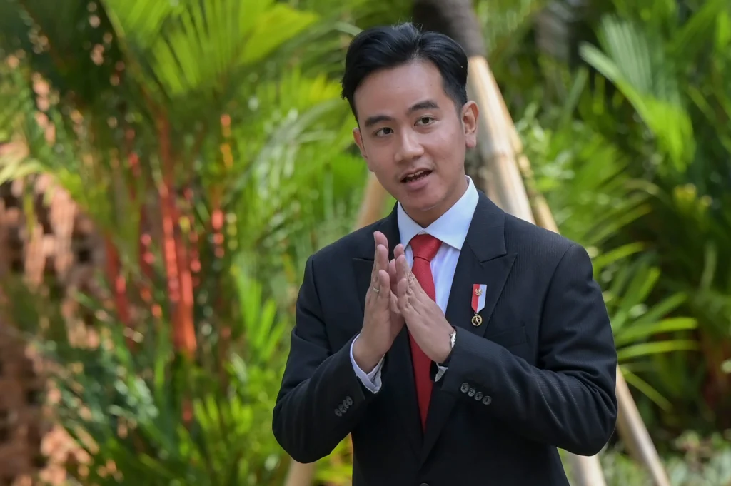 Wakil Presiden RI, Gibran Rakabuming Raka, resmi meluncurkan layanan pengaduan masyarakat yang diberi nama “Lapor Mas Wapres”.