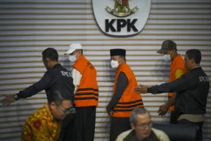 Gaes !!! OTT KPK: Gubernur Bengkulu Nonaktif Rohidin Mersyah Tersandung Kasus Pemerasan