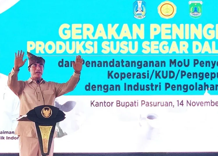 Menteri Pertanian mengungkapkan bahwa Kementerian Pertanian akan mempermudah proses impor sapi perah, termasuk untuk peternak di Pasuruan.