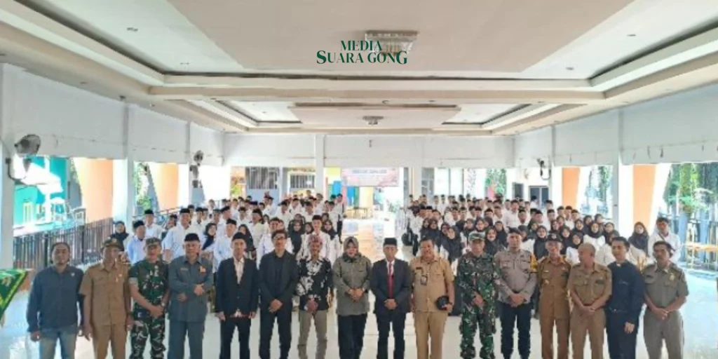 Panwaslu Kecamatan Ambulu Lantik dan Berikan Pembekalan kepada Pengawas TPS Se-Kecamatan Ambulu