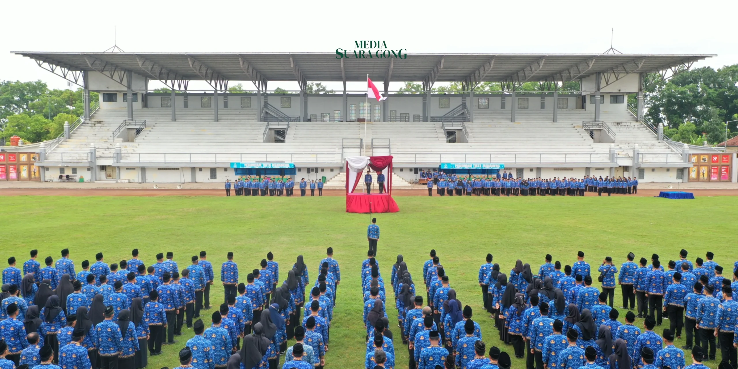 Pemkab Lumajang Gelar Upacara HUT Ke-53 KORPRI di Stadion Semeru