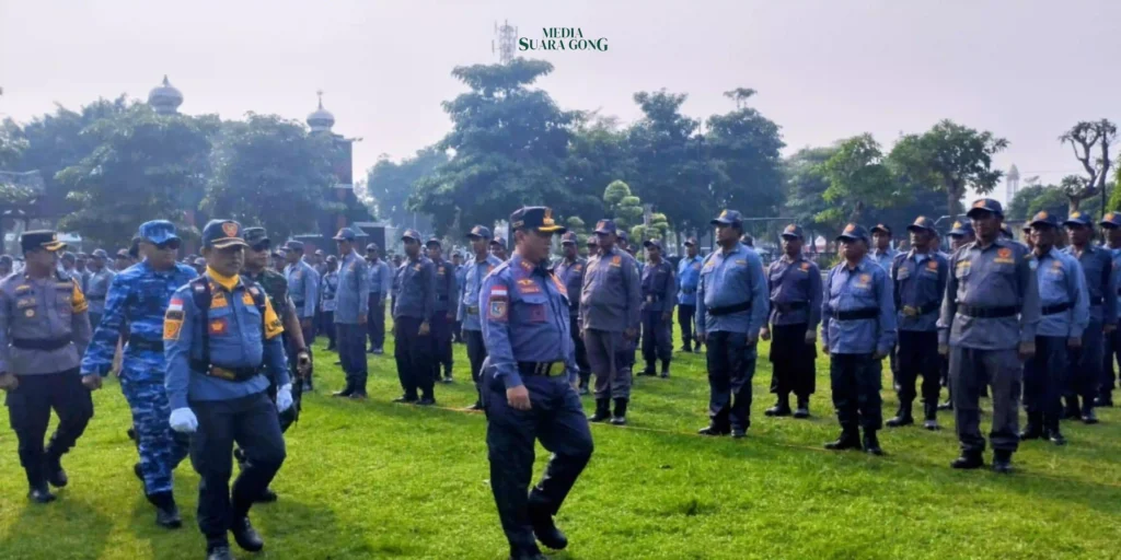 Pemerintah Kabupaten Jombang melalui Satuan Polisi Pamong Praja (Satpol PP) gelar Apel Pasukan Perlindungan Masyarakat (Linmas). Dalam rangka pengamanan Pemilihan Kepala Daerah (Pilkada) Kabupaten Jombang tahun 2024,