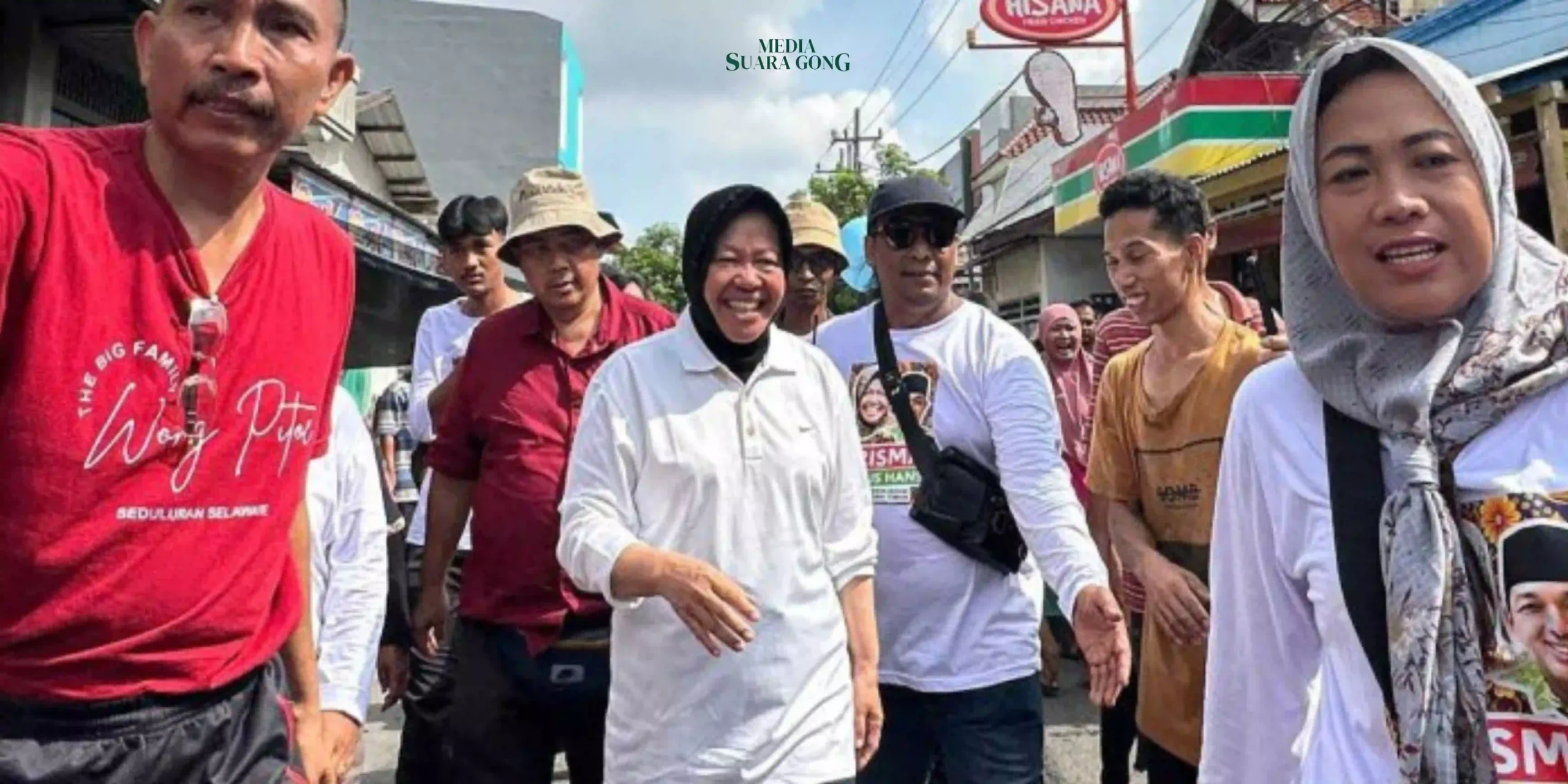 Bu Risma,calon Gubernur Jatim Menyampaikan rencana pemberdayaan ekonomi dan pendidikan bagi warga eks-lokalisasi Dolly.