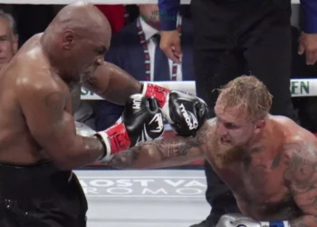 mike tyson jatuh oleh Jake Paul Dalam pertarungan delapan ronde