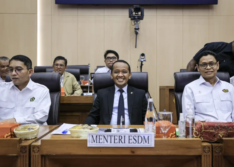 UI mengumumkan penangguhan kelulusan ESDM Bahlil Lahadalia dari Program Doktor (S3) Sekolah Kajian Stratejik dan Global (SKSG).