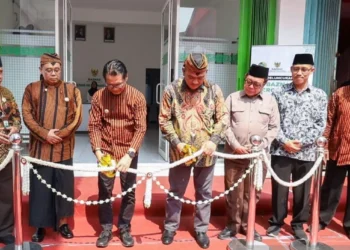 Badan Amil Zakat Nasional (Baznas) resmi meluncurkan Baznas Microfinance Desa (BMD) di Tulungagung, Jawa Timur.