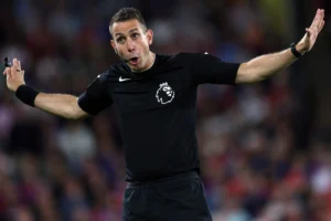 David Coote Dipecat: Akhir Karier Dramatis Seorang Wasit Liga Inggris