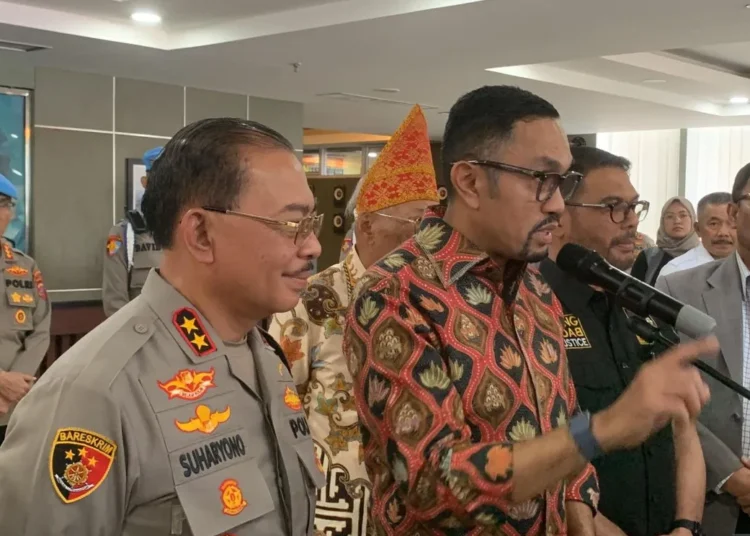 Menjelang akhir tahun 2024, Polri melakukan mutasi besar-besaran terhadap 734 personel tingkat perwira.