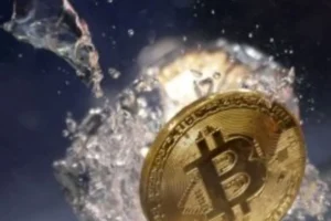 Bitcoin Sentuh USD 100.000, Altcoin Ikut Naik