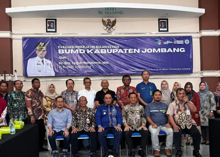 Rapat evaluasi kinerja BUMD triwulan III tahun 2024 dan pengesahan RKA BUMD tahun 2025 telah dilaksanakan pada Jum'at (6/12/2024)  