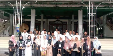 Hari Ketiga Interkoneksi Wisata Religi Edukatif, Puluhan Wisatawan Lokal Jelajahi Ponpes di Jombang