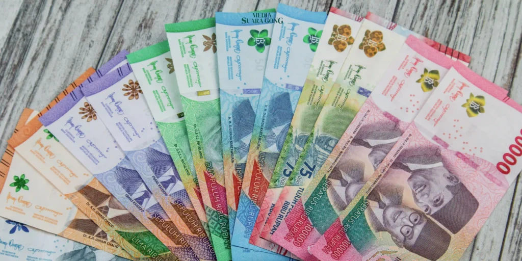 Beredar Uang Palsu Jelang Nataru: Berikut Cara Mudah Mengecek Keasliannya