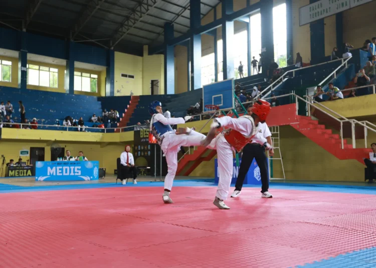 Sebanyak 870 atlet dari 21 kota/kabupaten di Jawa Timur berkumpul di Banyuwangi untuk mengikuti Kejuaraan Provinsi Taekwondo.