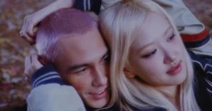 Rosé Tampilkan Sisi Baru Lewat Album Debut Rosie