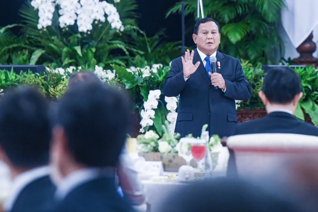 Pemerintah Indonesia, di bawah arahan Presiden Prabowo Subianto, akan menerapkan tarif PPN sebesar 12 persen mulai tahun 2025.