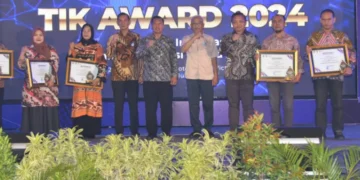 Pemerintah Kabupaten Tulungagung melangsungkan TIK Award 2024 pada Kamis (28/11/2024) di Ballroom Crown Victoria Hotel.